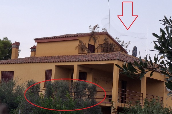Netz auf der Dachterrasse eines spanischen Wilderers