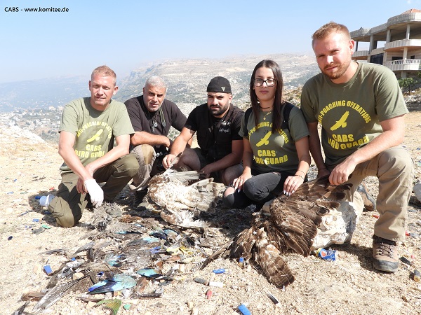 Komitee-Team an einem der Schlachtplätze in Danniyeh